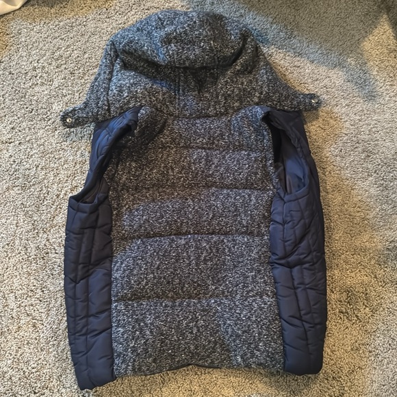 Navy vest hoodie with knit material back. Brand new never worn - Picture 3 of 3